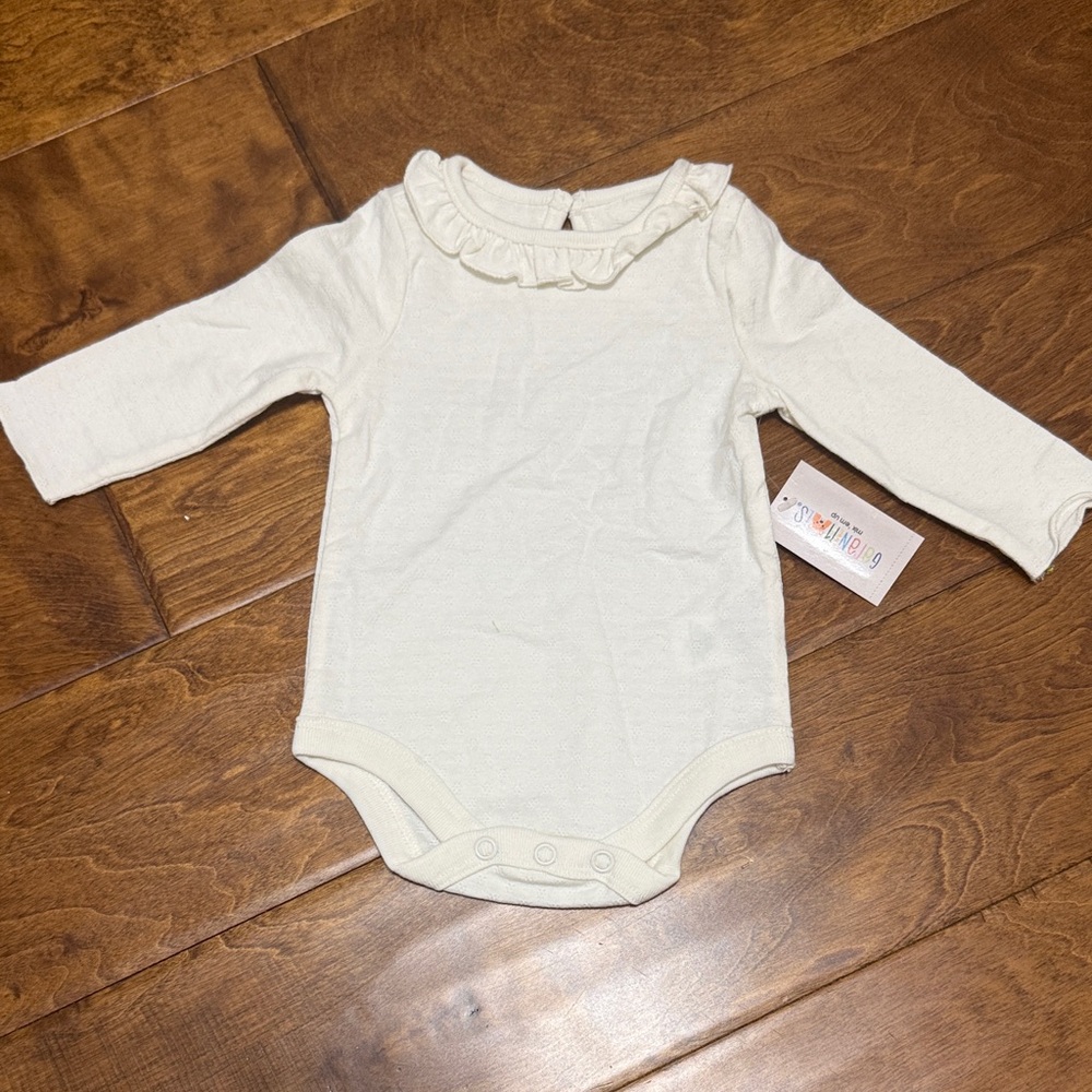 NWT Size 3-6M Garanimals Cream Long Sleeve Onesie